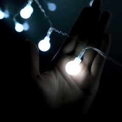 Guirnalda 28 bolitas led - Luz blanco frio - comprar online