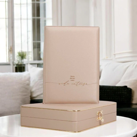 Álbum Maleta Luxo 160 Fotos 15x21 – Para Durar uma Vida Inteira - comprar online