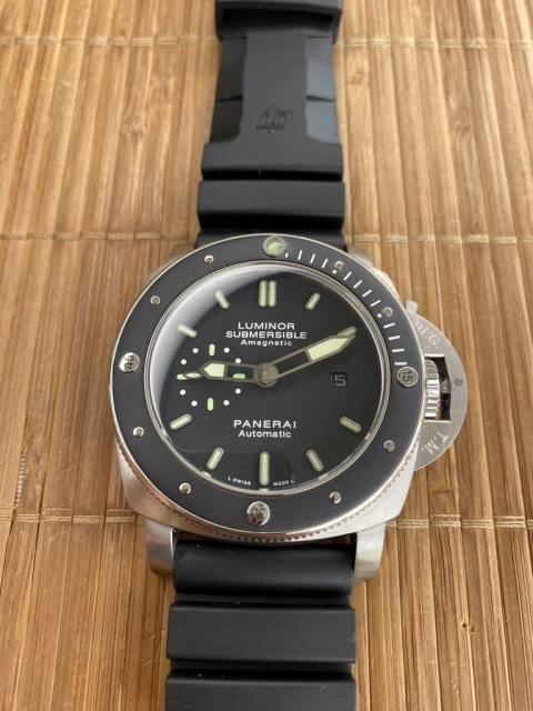 Panerai Submersible cerâmica