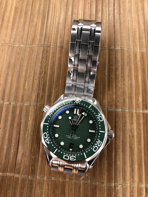 Omega seamaster green