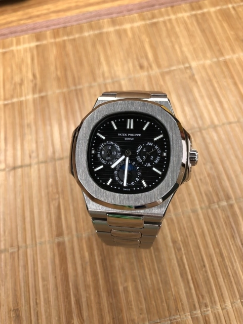 Patek Philippe Nautilus fase lunar