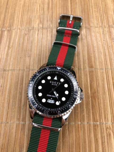 Gucci dive