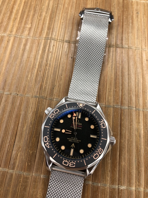 Omega seamaster 007 new