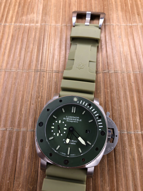 Panerai submersible green