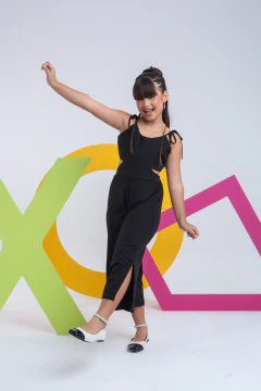 MACACÃO PANTA LORENA BLACK - loja online