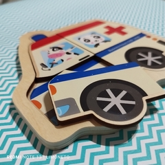 Rompecabezas de madera 4 piezas (Ambulancia) - comprar online