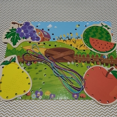 Tablero de enhebrado x 4 figuras (Frutas) - comprar online