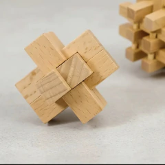 Relativo juegos de ingenió en internet