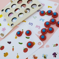Juego de memoria visual con plantillas intercambiables en internet