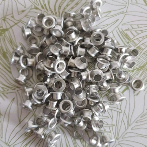 Ojalillos Metálicos 45mm Bolsitas x 100u PLATA - comprar online