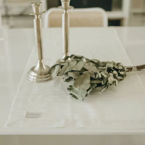 Caminho de Mesa Offwhite Vazado