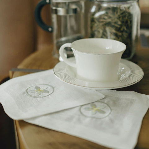 Jogo Guardanapos Aperitivo Plumeria Linho Puro