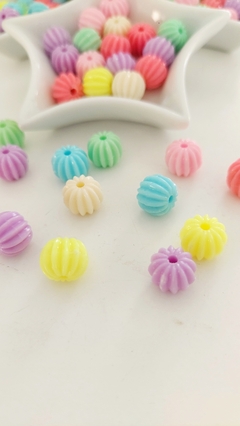 Entremeio Bolinha Frisada - coloridos com furo passante - comprar online
