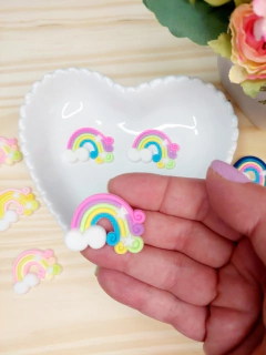 APLIQUE ARCO-IRIS 20X35MM EM PVC COM 2 UNIDADES na internet