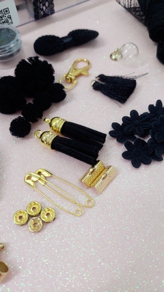 Caixinha com Fofuras Preto noite - Doce Papel Scrapbook
