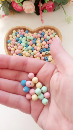Bolinha Emborrachada Passante - Colorido Claro - 8mm - comprar online