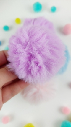 Pompom Pelúcia 8cm cores variadas na internet