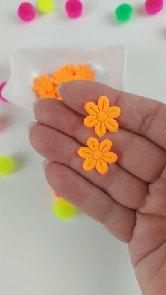 Flor Prensada nas cores Neon - Doce Papel Scrapbook