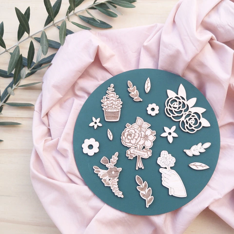 Apliques madeirinha Flores - Estação do Scrap