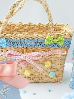 Workshop de Páscoa presencial na VSP Pinheiros - Mini Álbum com Bolsinha " Gratidão" - Doce Papel Scrapbook