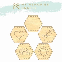 KIT DE MADEIRAS PARA BORDAR COM 5 ELEMENTOS - COLEÇÃO MINHAS ESTAÇÕES - MY MEMORIES CRAFTS -