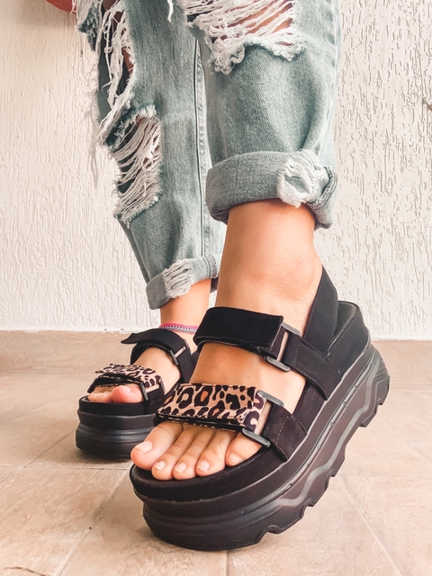 SANDÁLIA JADE PERSONALIZADA