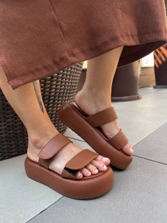 SANDÁLIA BRENDA CARAMEL