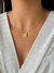 Colar Medalha Inicial Cravejada - Dourado