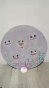 LOCAÇÃO Mini Painel 50cm c/ suporte Baby Shark Mod 02 (Ref. 1395)