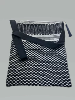Bolsa transversal para notebook feita de kufiya - EXCLUSIVO na internet