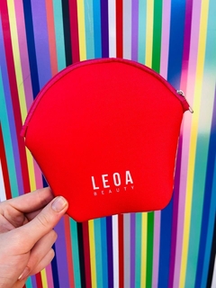 Necessaire Leoa Beauty na internet