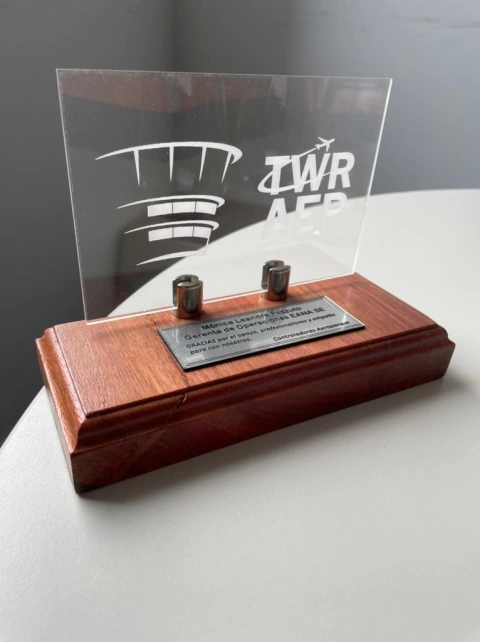 ADORNO DE MESA RECONOCIMEINTO