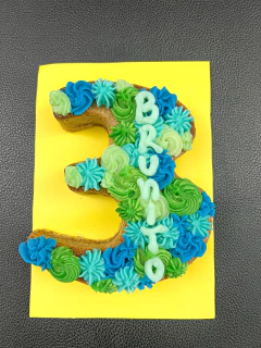 NUMBER CAKE 13cm en internet