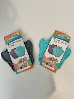 Lamedero de silicona + crema de mani - comprar online