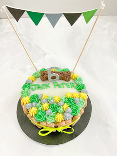 TORTA HUESITOS MEDIANA 17CM