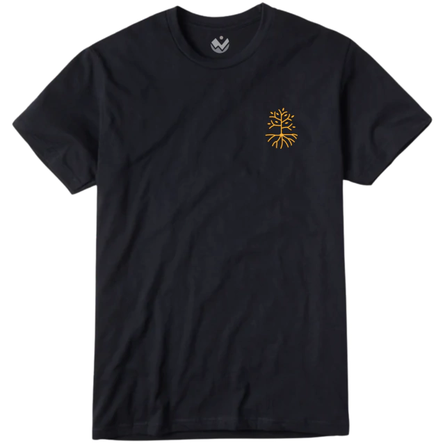Remera con logo arbol chico negra de Newen Brand