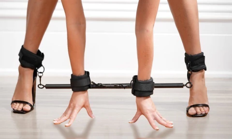 Inmovilizador de manos y pies con 4 esposas