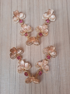 V ORQUÍDEA PEROLADA/STRASS ROSA