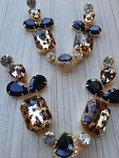 V Octagonal Onça /GOTAS PRETO-ONÇA - comprar online