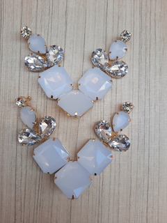 V QUADRADA 3 GOTAS - BRANCO OPALINO
