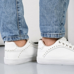 swag blanco (cuero) en internet