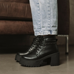 morris negro tachas (cuero) - KALANI SHOES