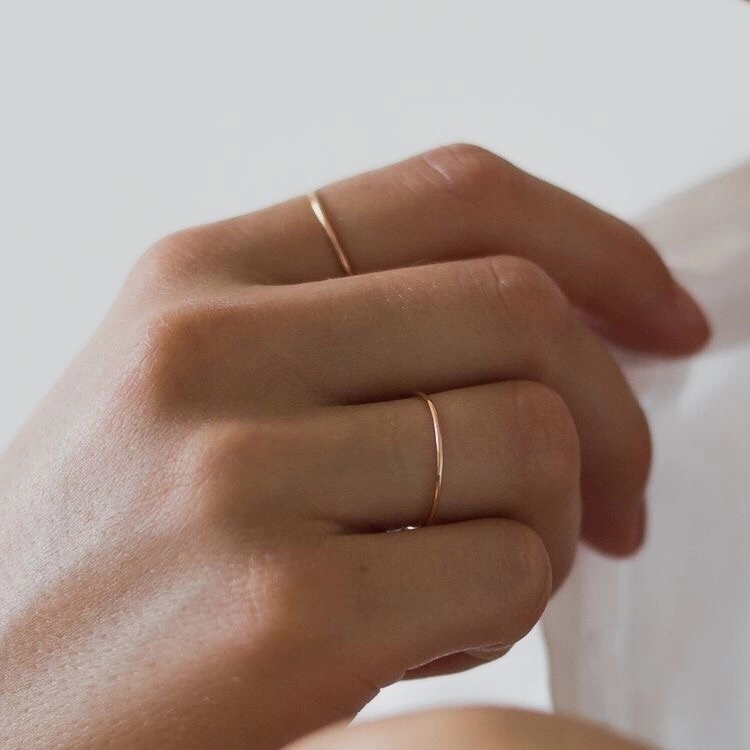 Thin Ring Gold