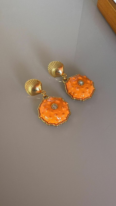 Brinco Sereia Ouriço Resinado Laranja