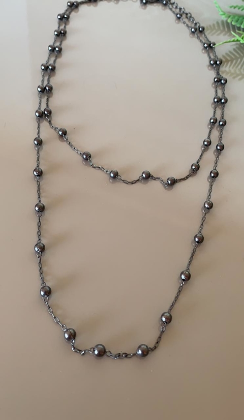 conjunto dois colares grafite