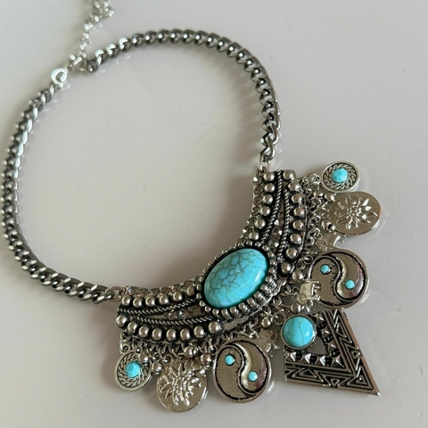 Colar no banho prata com turquesa