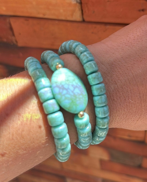Conjunto três pulseiras resina turquesa