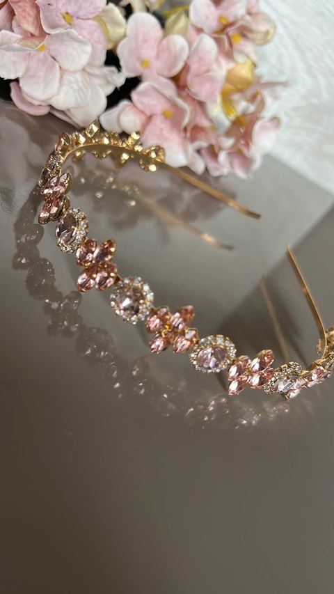 Tiara Tons Rose com Strass