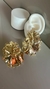 Brinco Dourado Dayna Dupla Flor - comprar online