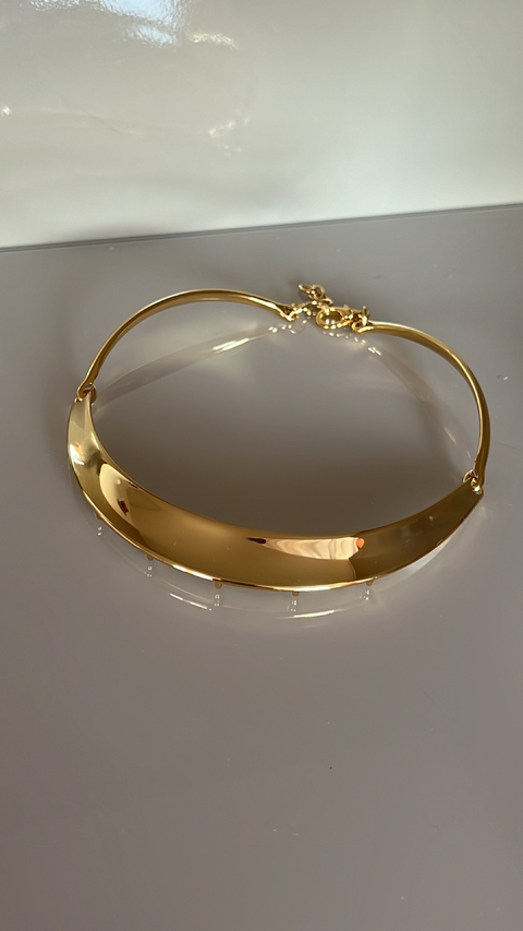 colar verniz italiano dourado Nick